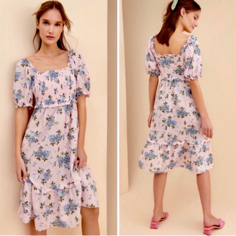 Gal Meets Glam Midi dress in Pink & Blue Floral Print. Size 8.